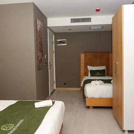 Hotel Gardenmode Airport 3*