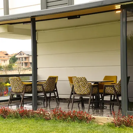 Gardenmode Airport Hotel Tasoluk