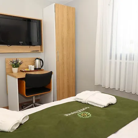 Hotell Gardenmode Airport Tasoluk